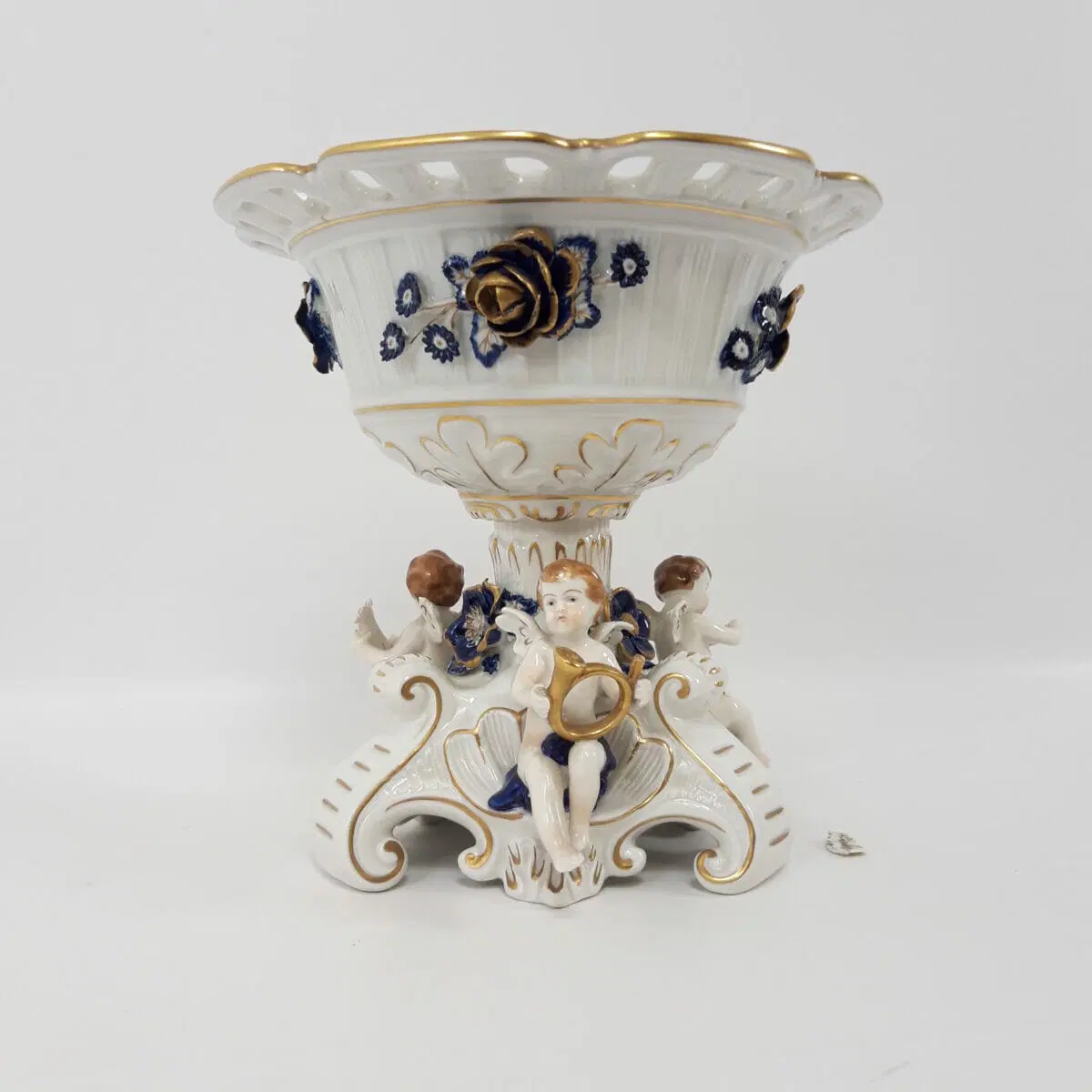 Alzata in ceramica in stile Capodimonte - immagine 2