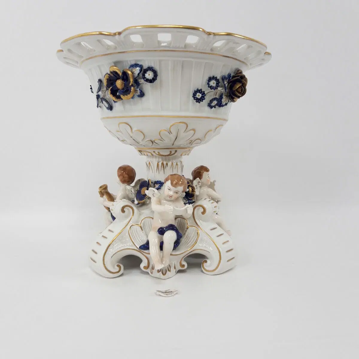 Alzata in ceramica in stile Capodimonte - immagine 4