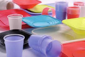 Piatti piani rigidi quadrati 23×23 cm – Piatto piano riciclabile avorio, corallo, nero in PP – Piatti colorati per microonde (Set da 20 pezzi) - immagine 7